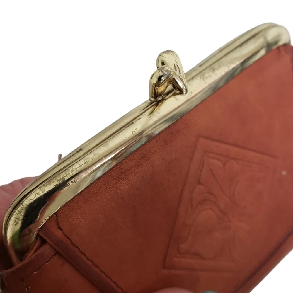 Vintage Amity Leather Wallet Kiss Clasp Coin Bi-Fold Snap Closure Unused